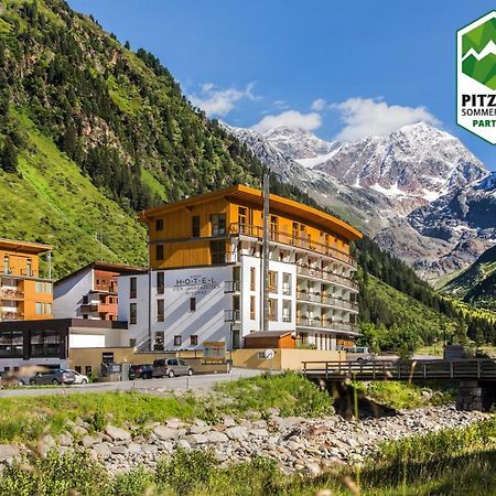 Hotel Vier Jahreszeiten Sankt Leonhard im Pitztal Luaran gambar