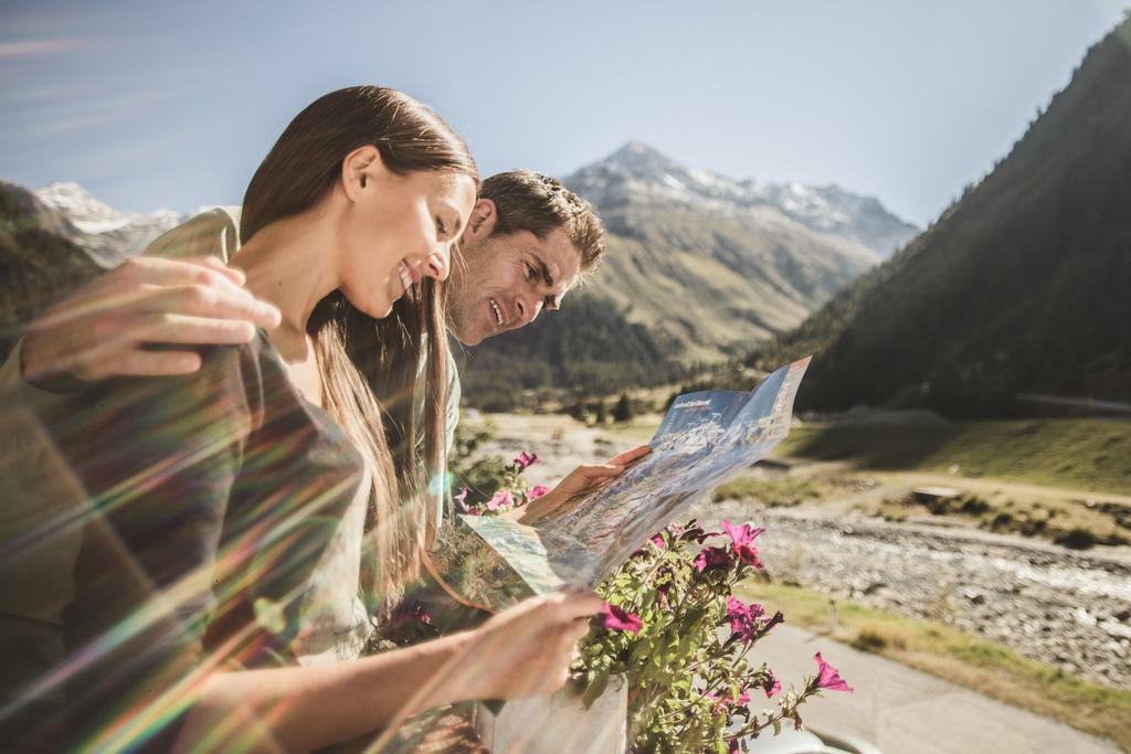 Hotel Vier Jahreszeiten Sankt Leonhard im Pitztal Luaran gambar