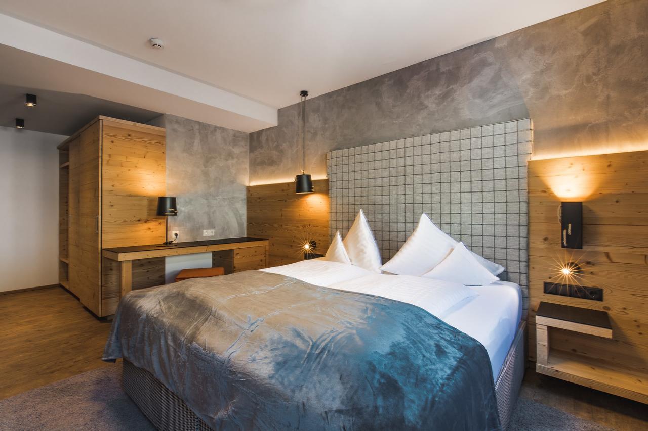 Hotel Vier Jahreszeiten Sankt Leonhard im Pitztal Luaran gambar