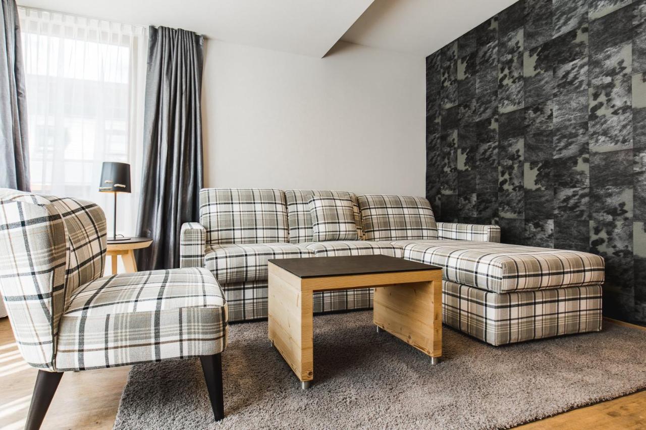 Hotel Vier Jahreszeiten Sankt Leonhard im Pitztal Luaran gambar