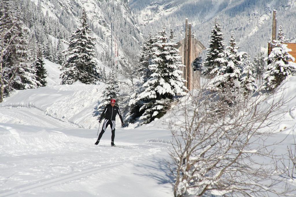 Hotel Vier Jahreszeiten Sankt Leonhard im Pitztal Luaran gambar